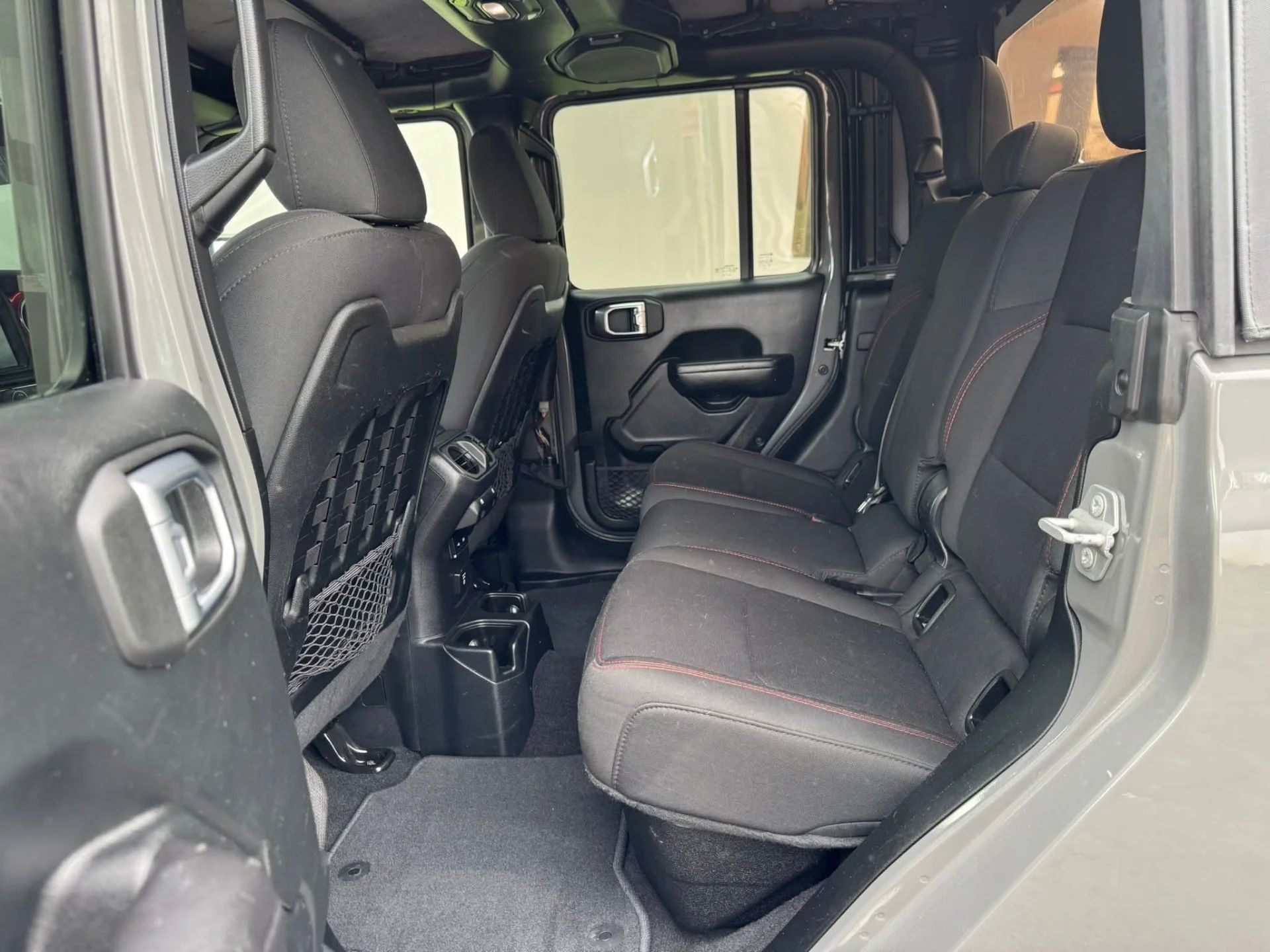 Jeep Gladiator Rubicon - Image 8