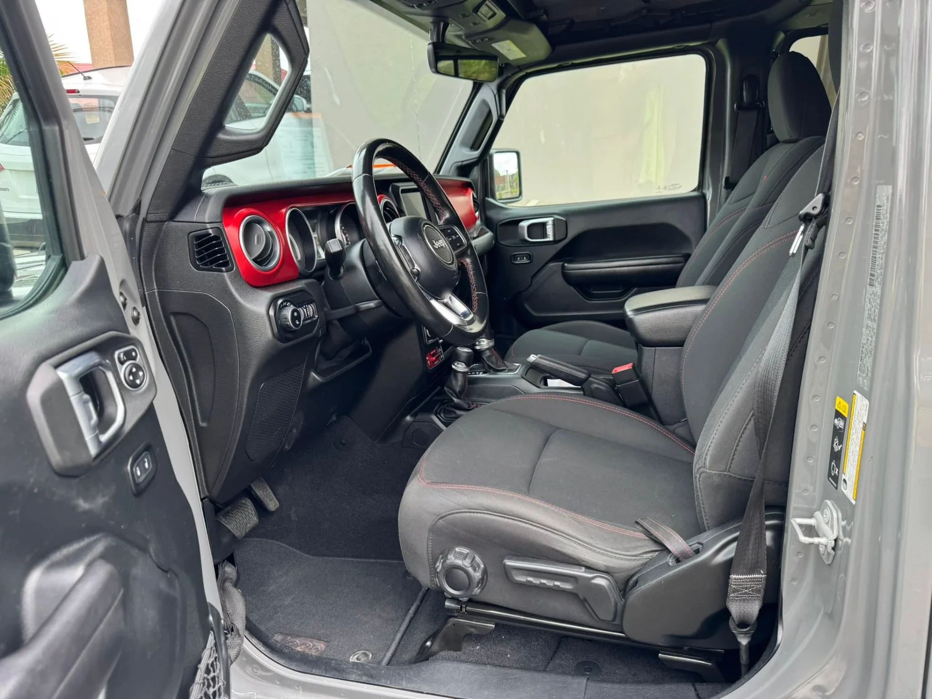 Jeep Gladiator Rubicon - Image 12