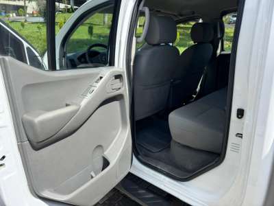 Nissan Navara - Image 6