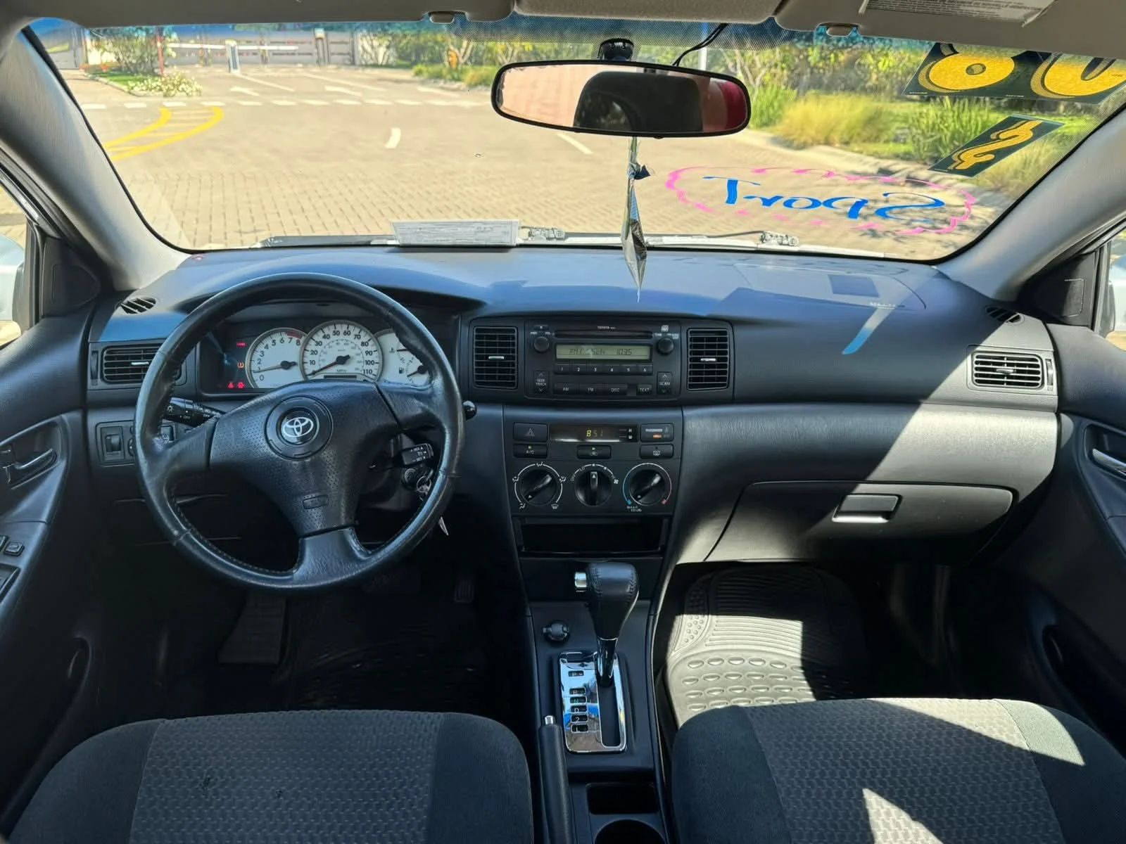 Toyota Corolla - Image 7