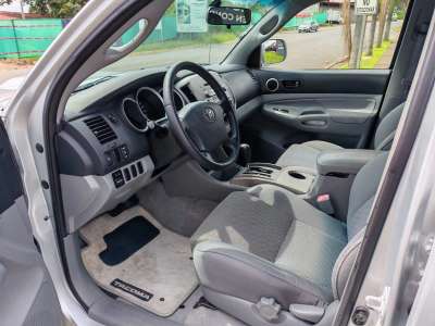 Toyota Tacoma - Image 6