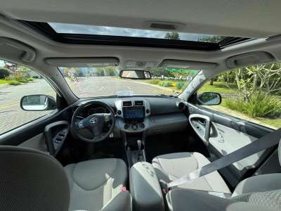 Toyota RAV4 - Image 5