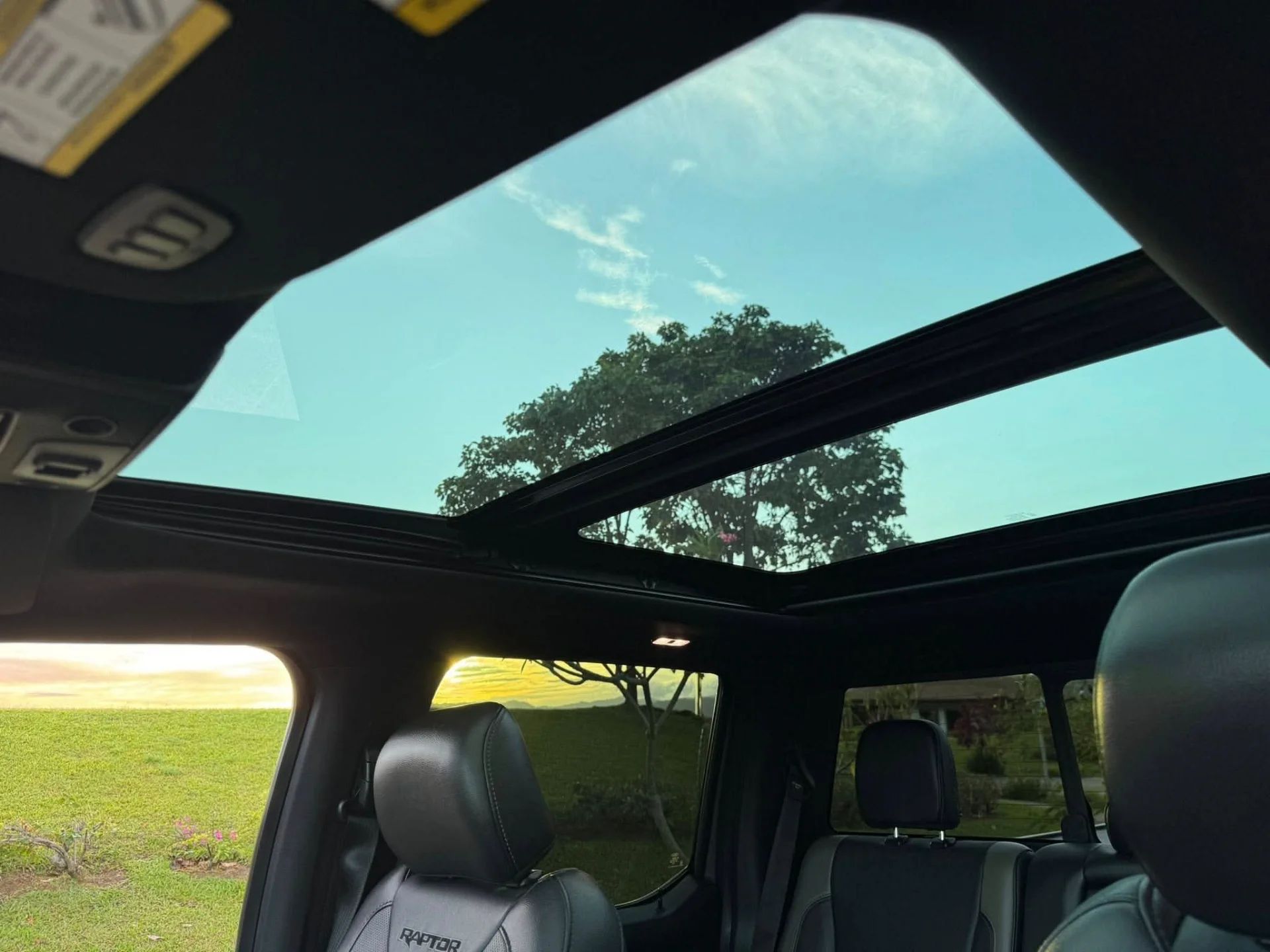 Ford Raptor - Image 12