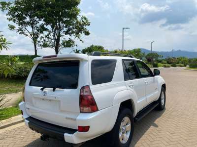 Toyota 4Runner - Image 2