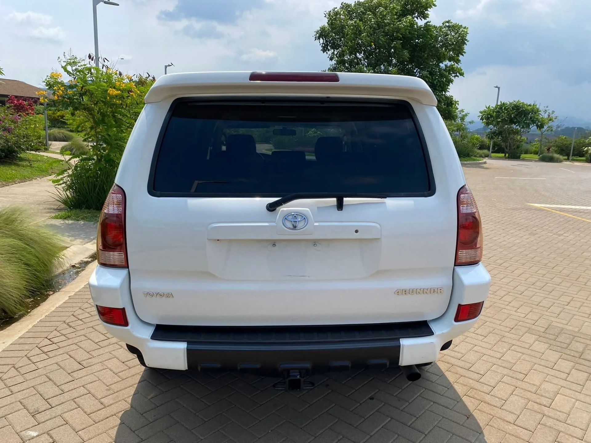 Toyota 4Runner - Image 3