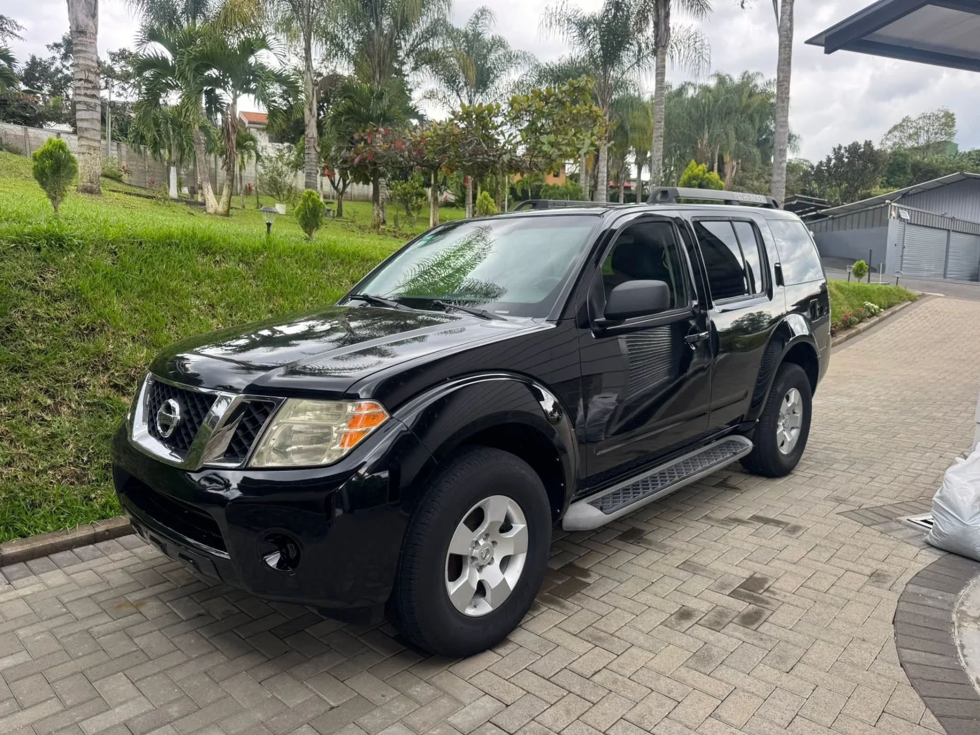 Nissan Pathfinder - Image 5