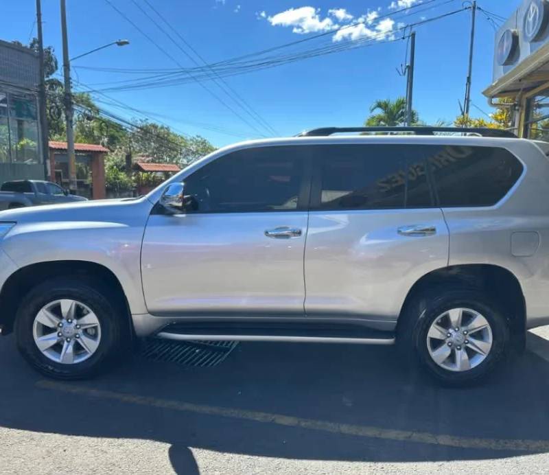 2019 Toyota Land Cruiser Prado TX