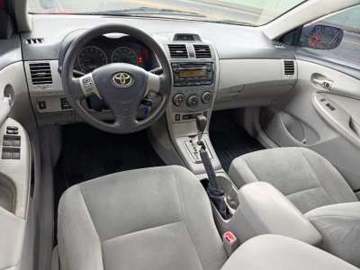 Toyota Corolla - Image 2