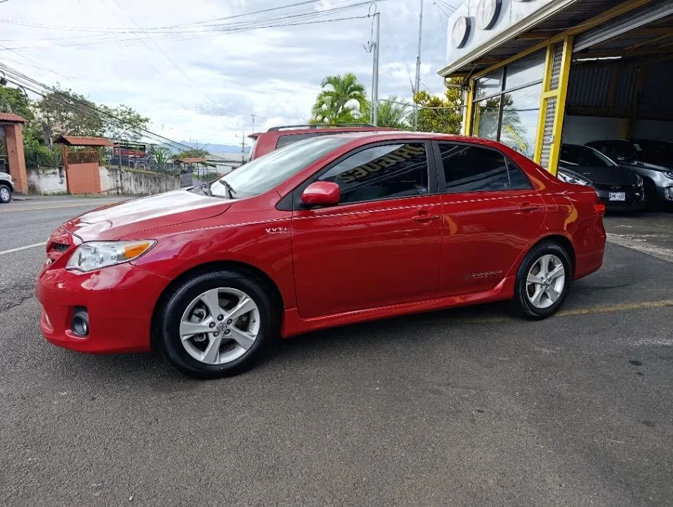 Toyota Corolla - Image 5