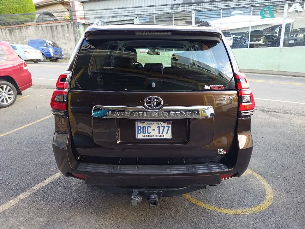 Toyota Land Cruiser Prado TX - Image 4