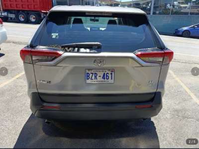 Toyota RAV4 - Image 2