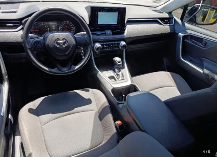 Toyota RAV4 - Image 4