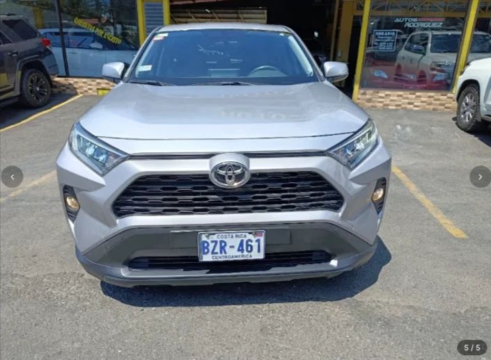 Toyota RAV4 - Image 1
