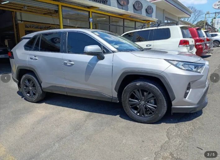 Toyota RAV4 - Image 5