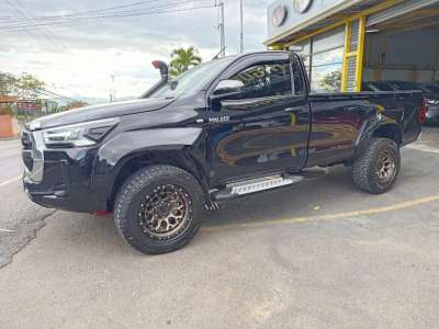 Toyota Hilux - Image 3