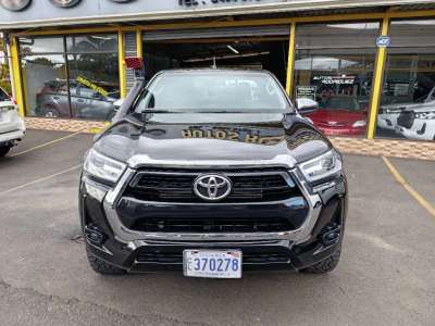 Toyota Hilux - Image 1