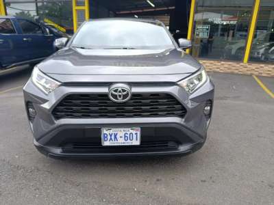 Toyota RAV4 - Image 1