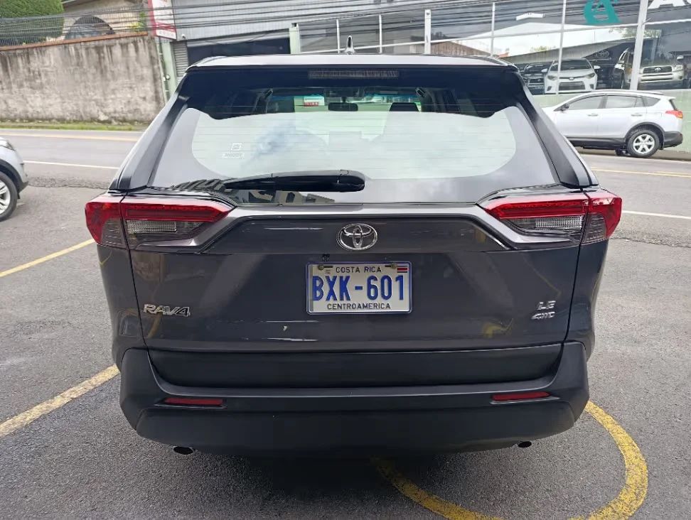 Toyota RAV4 - Image 3