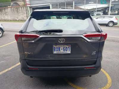 Toyota RAV4 - Image 3