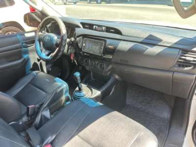 Toyota Hilux - Image 2