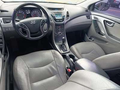 Hyundai Elantra - Image 3