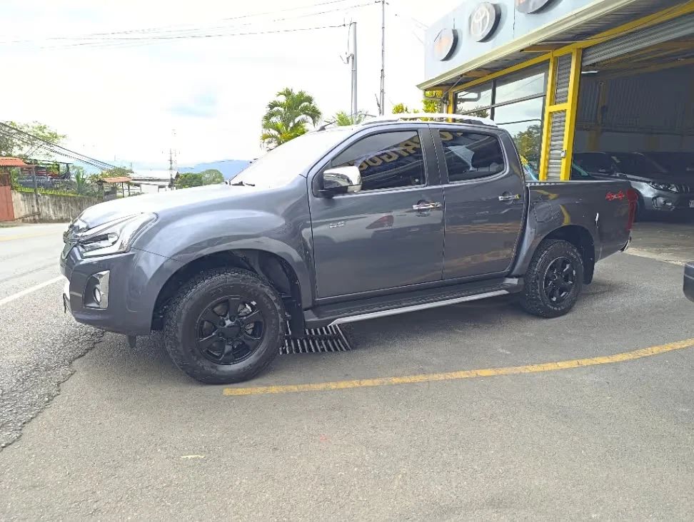 Isuzu Dmax - Image 3