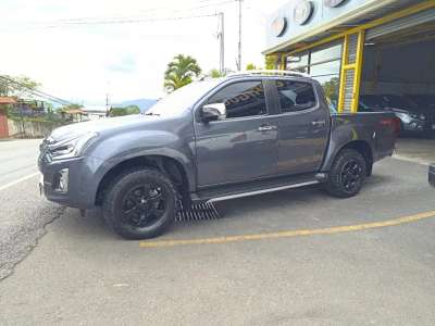 Isuzu Dmax - Image 3