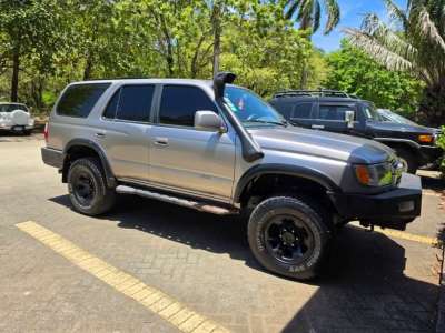 Toyota 4Runner - Image 1