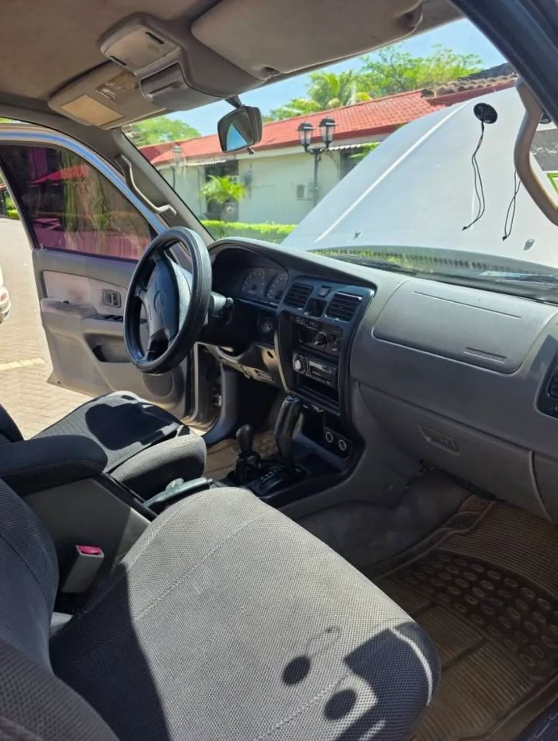 Toyota 4Runner - Image 4