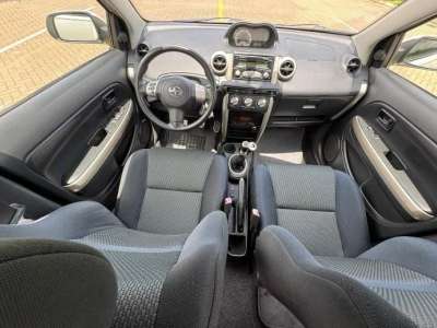 Toyota SCION XA - Image 2