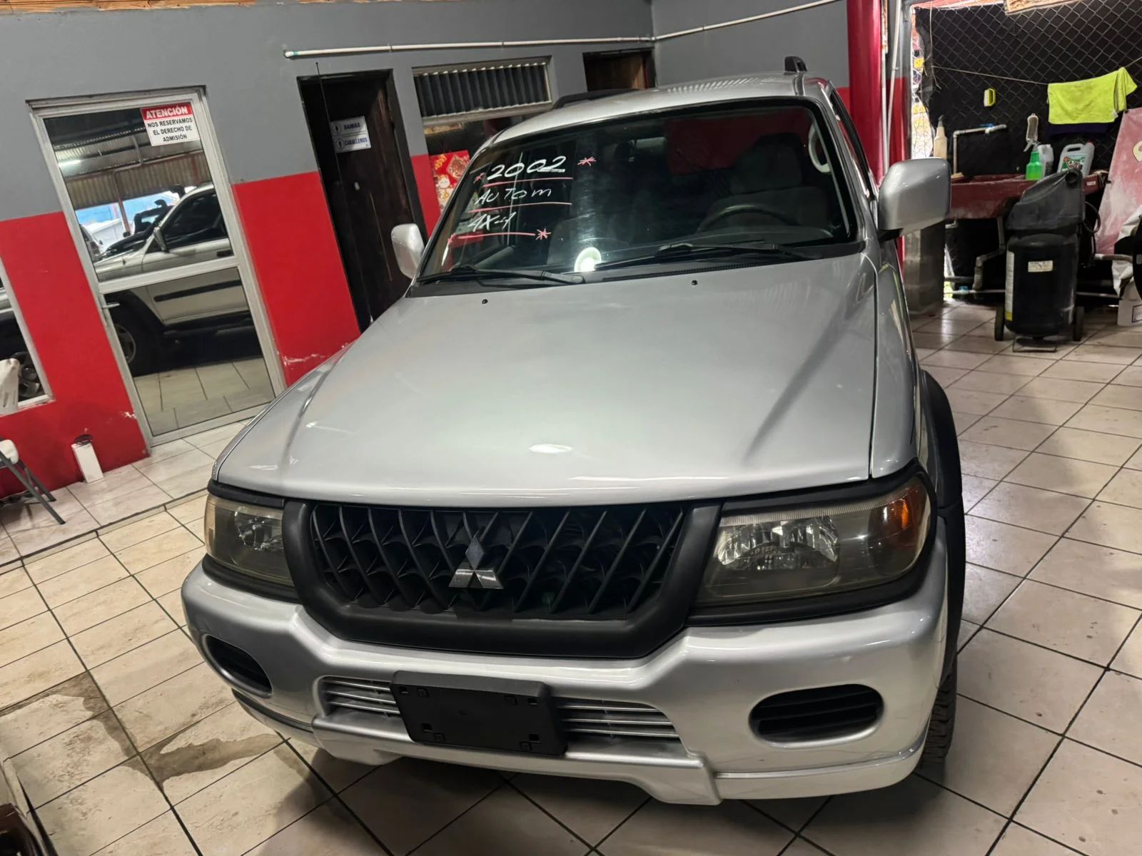 Mitsubishi Montero - Image 1