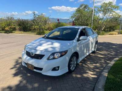 Toyota Corolla - Image 1