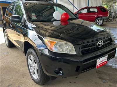 Toyota RAV4 - Image 1