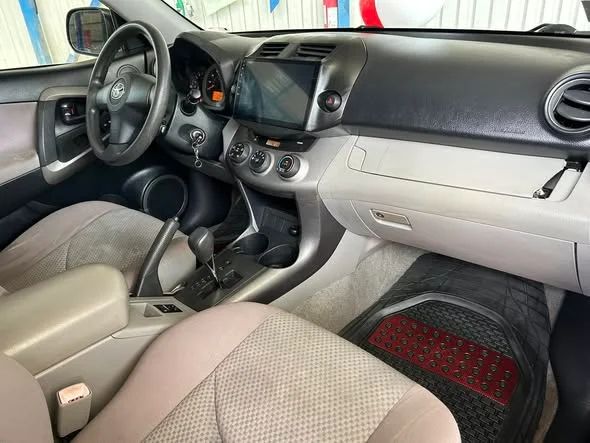 Toyota RAV4 - Image 3