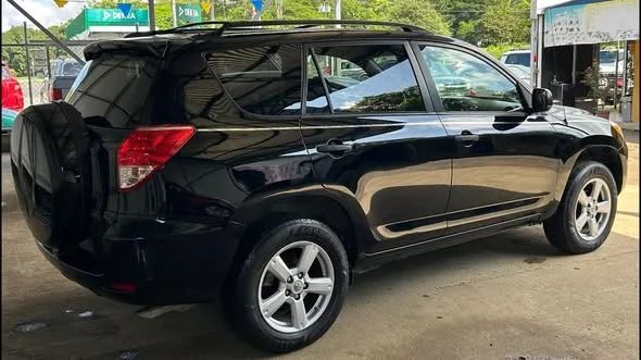 Toyota RAV4 - Image 5