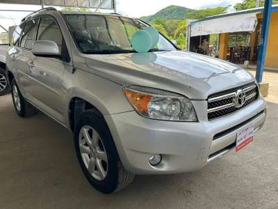 Toyota RAV4 - Image 1