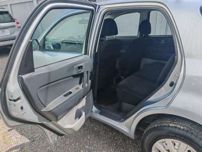 Daihatsu Terios - Image 6