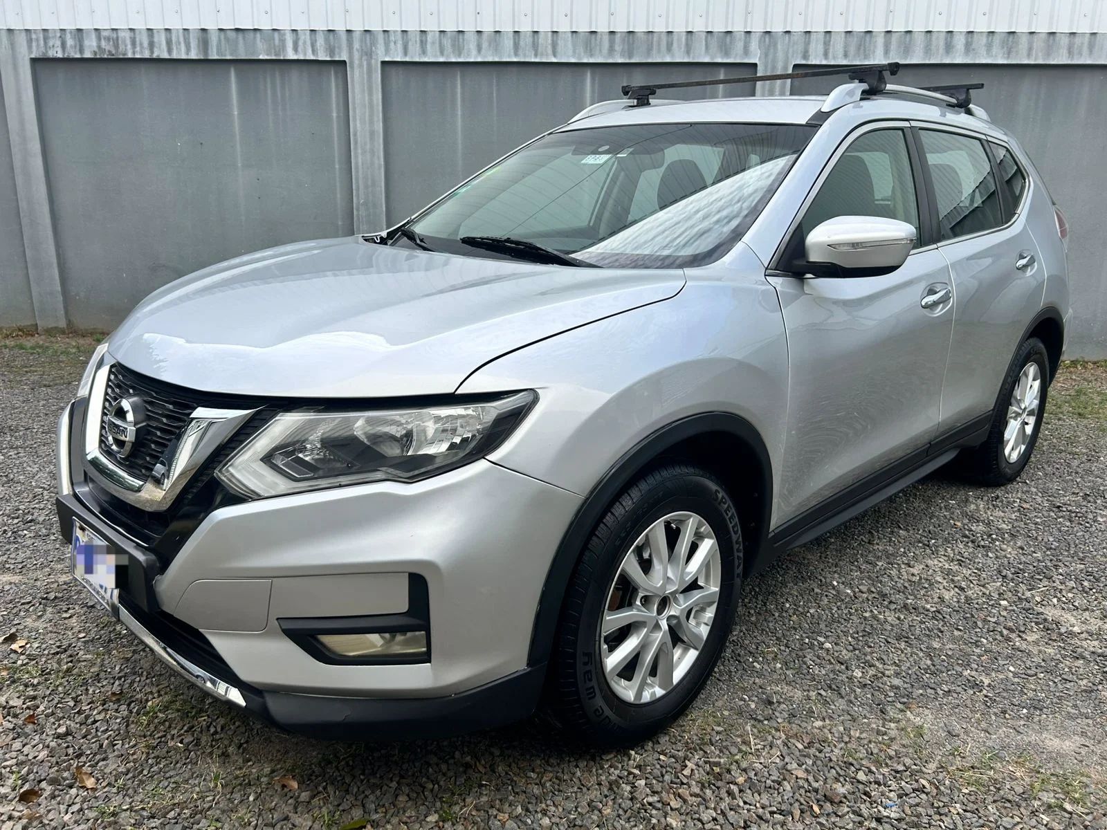 Nissan X-Trail - Image 1
