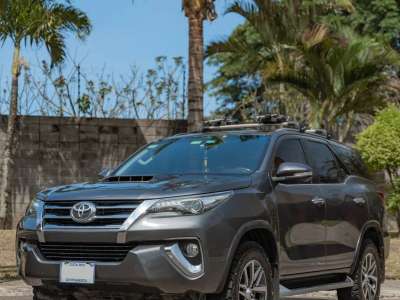 Toyota Fortuner - Image 1
