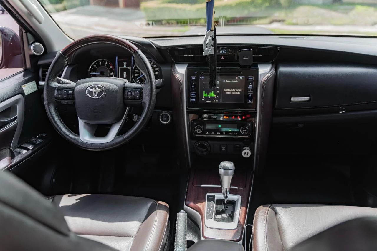 Toyota Fortuner - Image 3