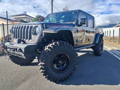 Jeep Wrangler Rubicon Gladiator - Image 1