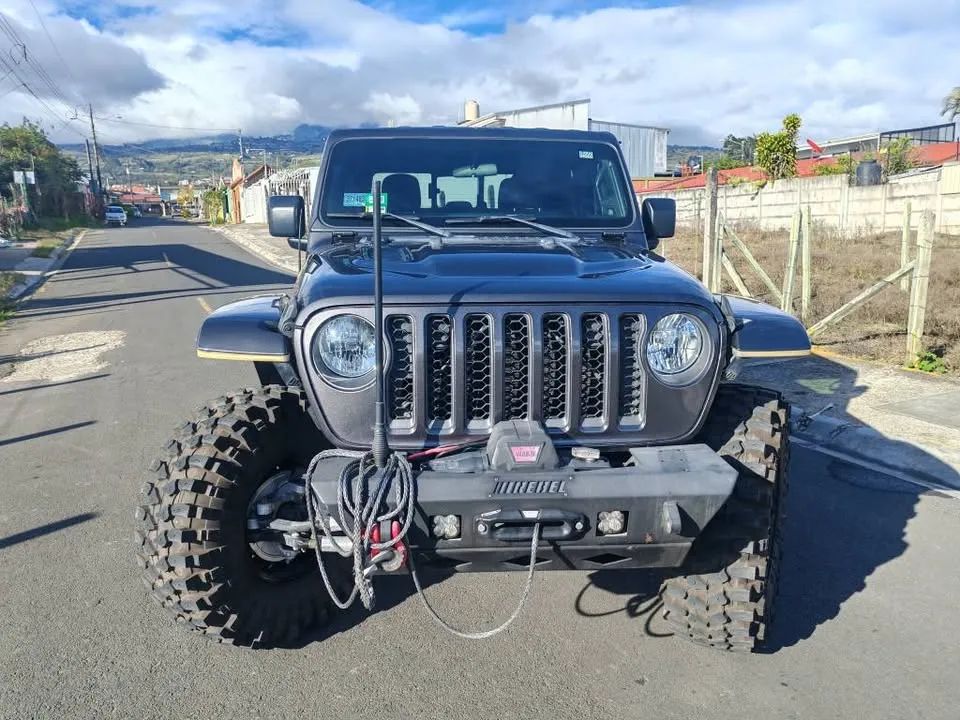 Jeep Wrangler Rubicon Gladiator - Image 7