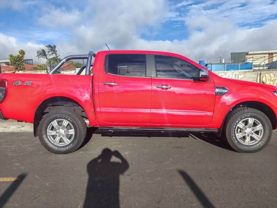 Ford Ranger XLT - Image 4