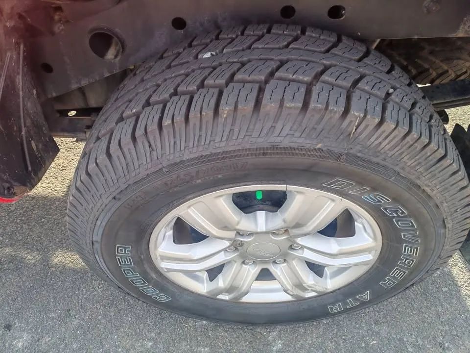 Ford Ranger XLT - Image 8