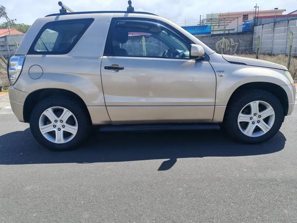 Suzuki Vitara - Image 2