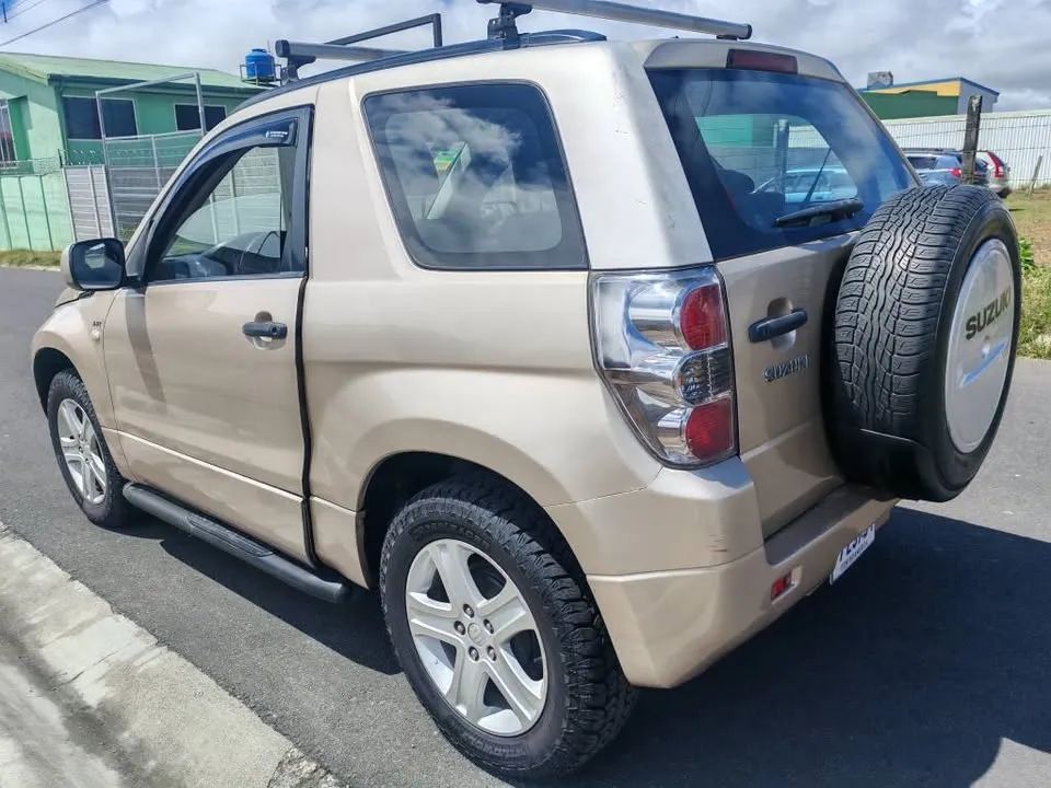 Suzuki Vitara - Image 7