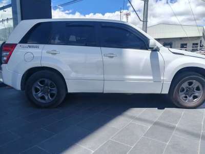 Suzuki Vitara - Image 2