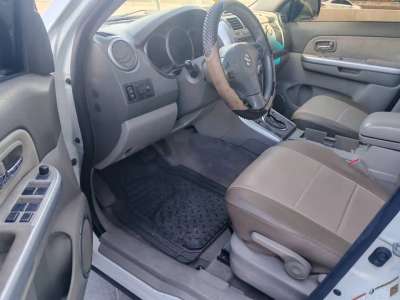 Suzuki Vitara - Image 8