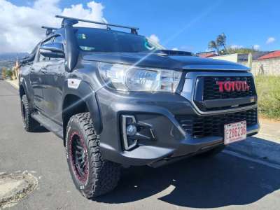 Toyota Hilux - Image 3