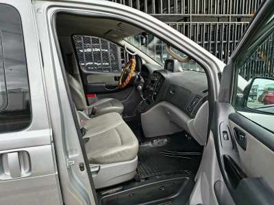 Hyundai Grand Starex - Image 8